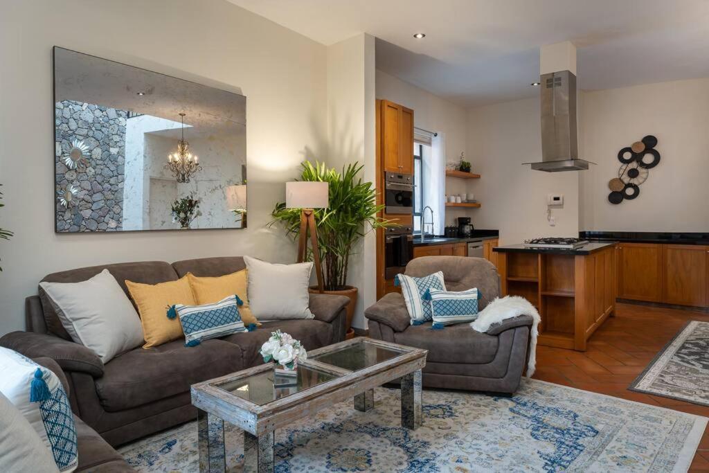 Elegant 3Br Home With Rooftop & Grill In Centro San Miguel 산미겔데아옌데 외부 사진
