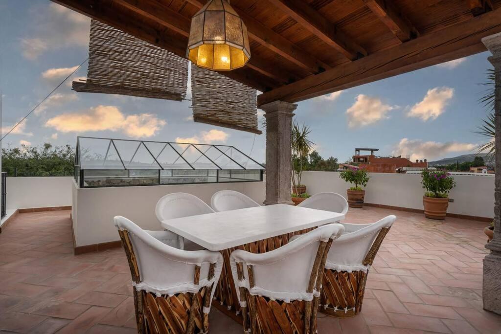 Elegant 3Br Home With Rooftop & Grill In Centro San Miguel 산미겔데아옌데 외부 사진